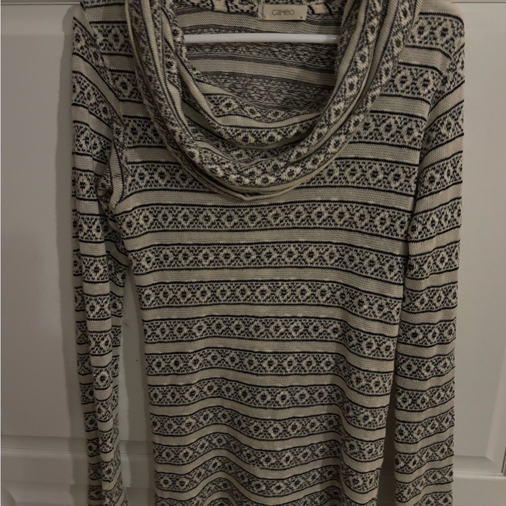 Cameo Sweater cowl neck. Size medium. Knit.